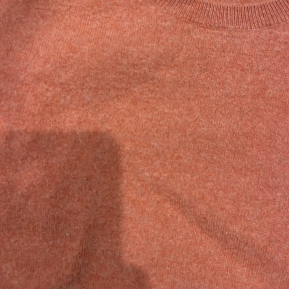 Uniqlo pink/reddish 100% cashmere sweater size XS - Picture 3 of 3
